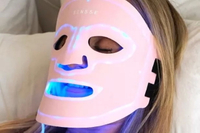 //ikrorwxhjpnrlq5p.ldycdn.com/cloud/libprkrjlpSrilkkqlijko/how-does-an-fda-poded-ed-light-mask-improve-skin-health.jpg