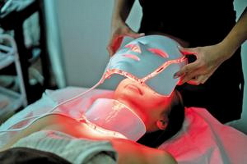 do red light therapy devices work_2.jpg