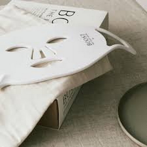 the light salon boost led face mask_2