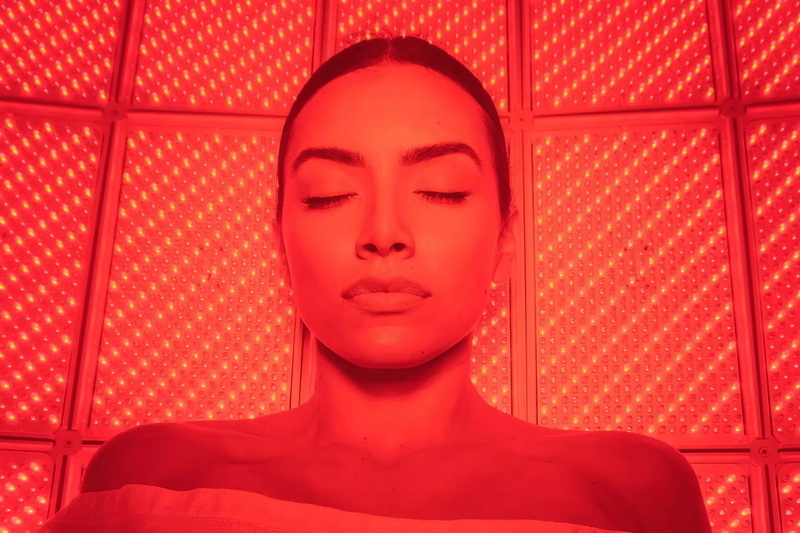 what does an led mask do for your face_2
