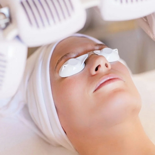 led face mask for rosacea_1