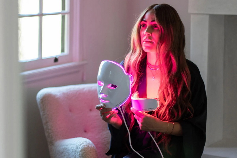 shani darden by deesse pro led light mask_3