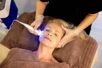 //ikrorwxhjpnrlq5p.ldycdn.com/cloud/lmBprKrjlpSRrlpnplikko/best-products-to-use-with-led-face-mask_2.jpg