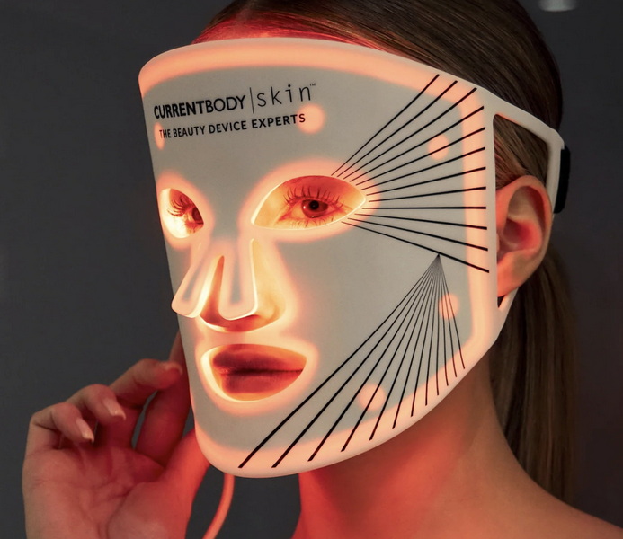 what led face mask does kim kardashian use_2