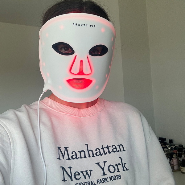 the light salon boost led face mask_3