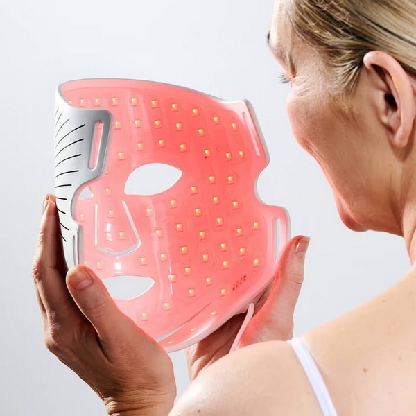 can kids wear the led light mask for halloween_1