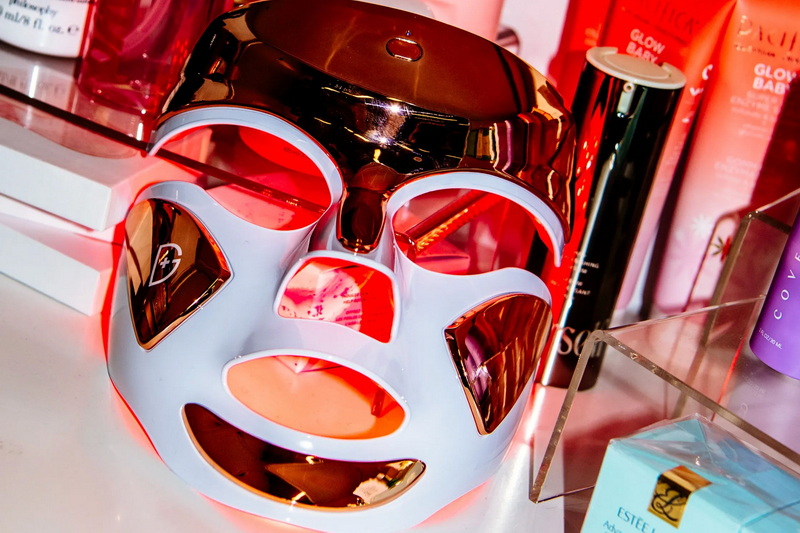 Hersteller und Lieferanten von LED LED Light Facial Maske in Großbritannien.jpg