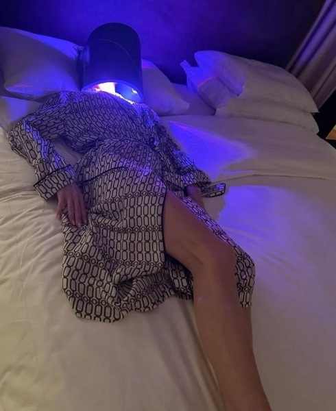 which led face mask does victoria beckham use_3